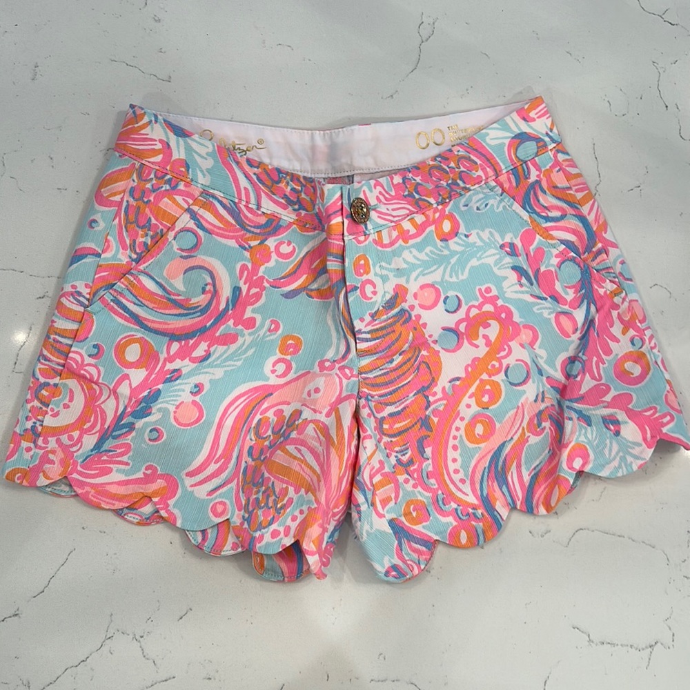 Lilly Pulitzer Buttercup scalloped shorts